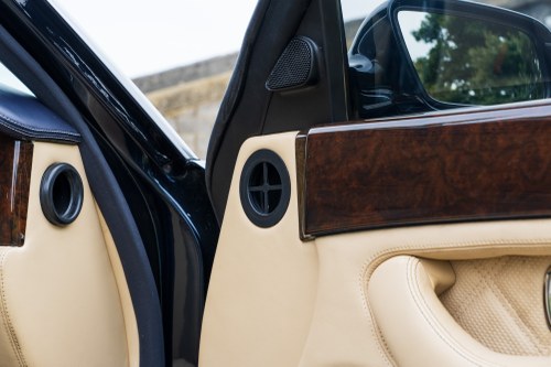 2003 Bentley Arnage T Mulliner zum Verkauf (Bild 85 von 204)