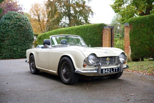 1962 Triumph TR4 Te koop (foto 13 van 170)