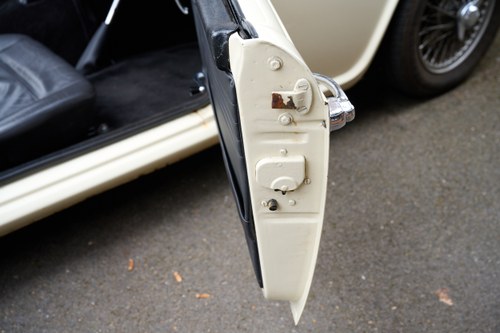 1962 Triumph TR4 Te koop (foto 42 van 170)