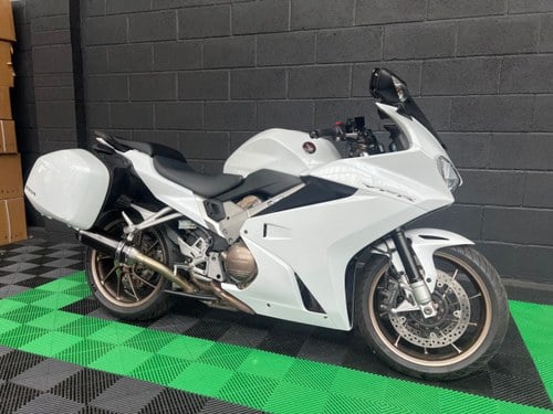 2014 HONDA VFR800 F En Venta
