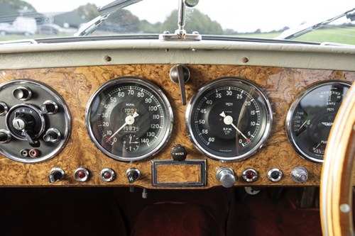 1954 Aston Martin DB2/4 Sport Saloon - Period Competition Car En venta (imagen 21 de 91)