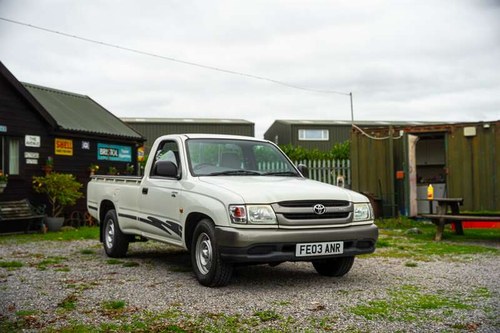 2003 TOYOTA HILUX SINGLE CAB 6TH GEN En Venta por Subasta