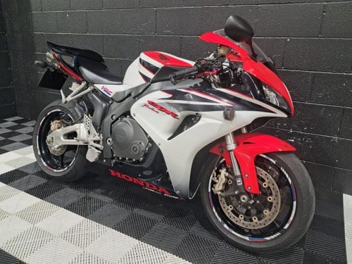 2007 HONDA CBR1000RR FIREBLADE 998cc À venda