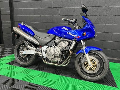 2002 HONDA CB600F HORNET 599cc À venda