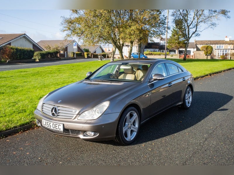 2005 Mercedes-Benz C219 CLS500
