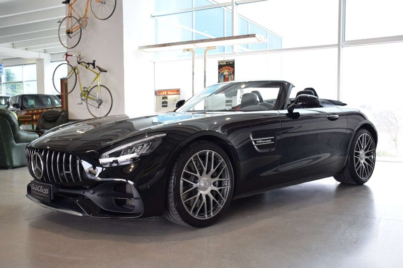 2019 Mercedes AMG GT - 1 2019 Mercedes AMG GT - 1