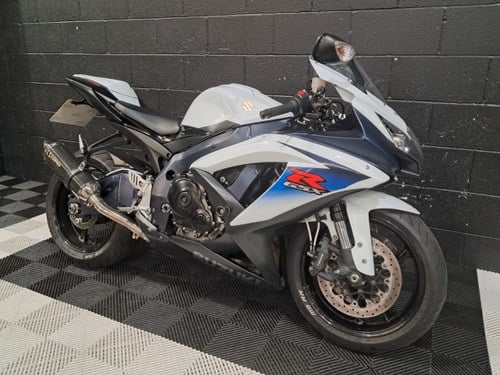 2010 SUZUKI GSX-R750 749cc À venda