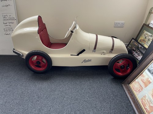 1949 Austin Pathfinder Pedal Car Te koop