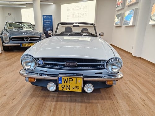 1974 Triumph TR6 Restomod In vendita (immagine 9 di 150)