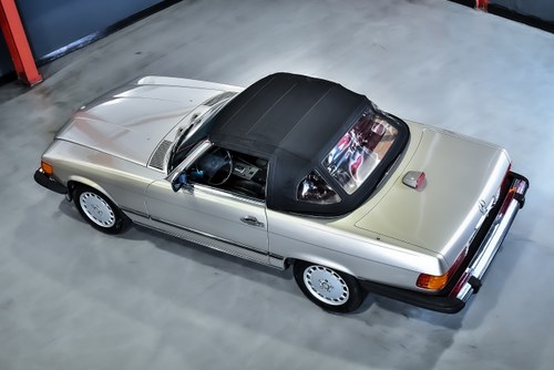 1986 Mercedes-Benz R107 560SL Convertible 5,6L V8 En venta (imagen 34 de 112)