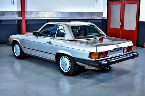 1986 Mercedes-Benz R107 560SL Convertible 5,6L V8 En venta (imagen 36 de 112)