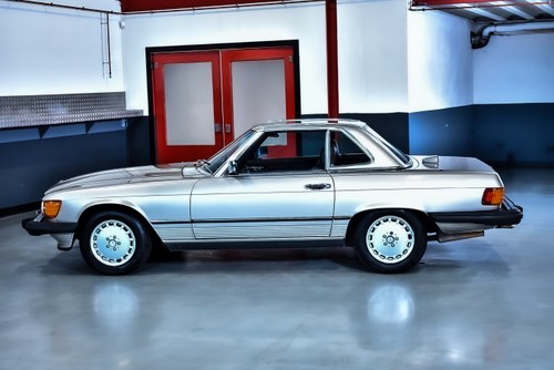 1986 Mercedes-Benz R107 560SL Convertible 5,6L V8 En venta (imagen 38 de 112)