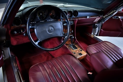 1986 Mercedes-Benz R107 560SL Convertible 5,6L V8 En venta (imagen 50 de 112)