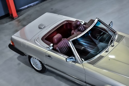 1986 Mercedes-Benz R107 560SL Convertible 5,6L V8 En venta (imagen 83 de 112)