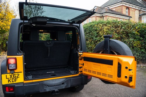 2012 Jeep Wrangler JK 3.6 V6 Mountain à venda (imagem 91 de 158)