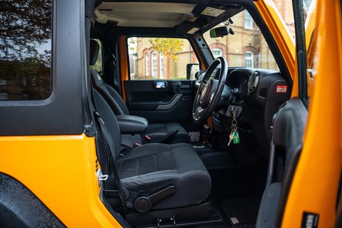 2012 Jeep Wrangler JK 3.6 V6 Mountain à venda (imagem 24 de 158)