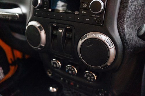 2012 Jeep Wrangler JK 3.6 V6 Mountain à venda (imagem 50 de 158)