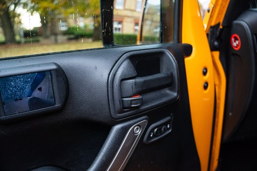 2012 Jeep Wrangler JK 3.6 V6 Mountain à venda (imagem 58 de 158)