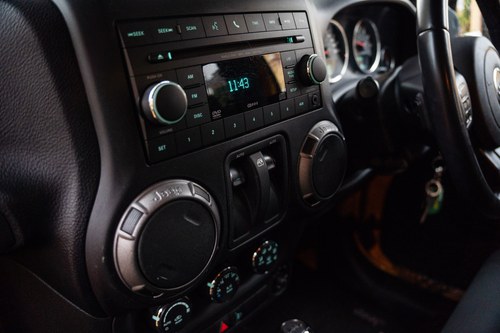 2012 Jeep Wrangler JK 3.6 V6 Mountain à venda (imagem 89 de 158)