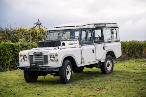 1981 Land Rover Series III 109" V8 Safari Station Wagon à venda (imagem 3 de 194)