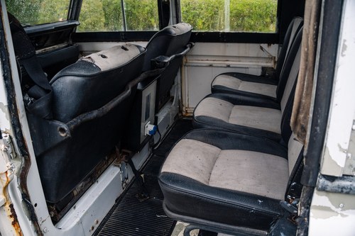 1981 Land Rover Series III 109" V8 Safari Station Wagon à venda (imagem 73 de 194)