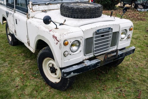 1981 Land Rover Series III 109" V8 Safari Station Wagon à venda (imagem 141 de 194)