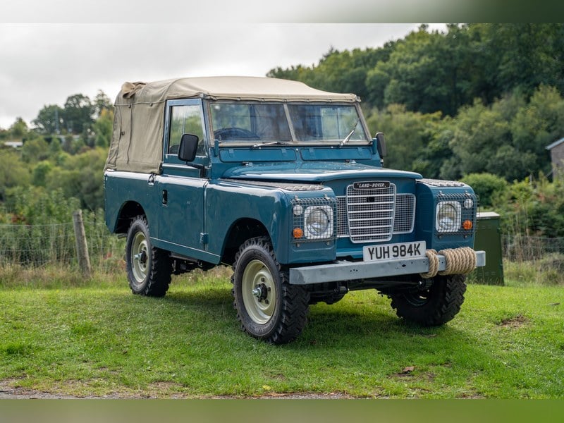 1972 Land Rover Series III 88"