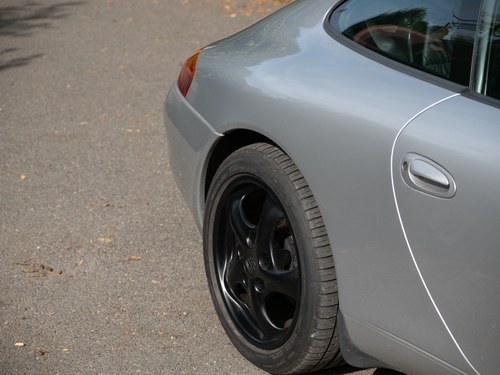 1998 Porsche 911 Carrera (996) à venda (imagem 133 de 248)