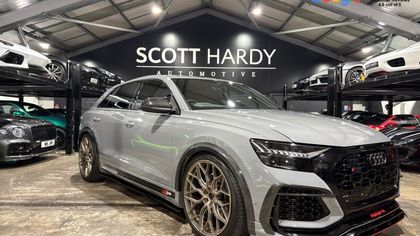 Audi RS Q8 R