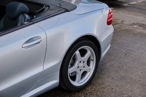 2003 Mercedes-Benz SL600 (R230) En venta (imagen 162 de 368)