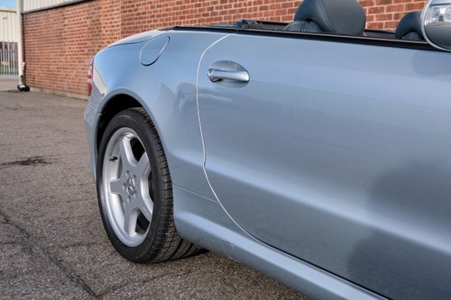 2003 Mercedes-Benz SL600 (R230) En venta (imagen 214 de 368)