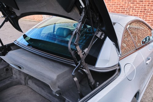 2003 Mercedes-Benz SL600 (R230) En venta (imagen 138 de 368)