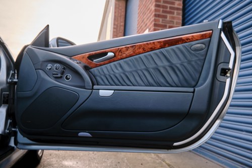 2003 Mercedes-Benz SL600 (R230) En venta (imagen 107 de 368)