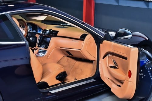 2011 Maserati GranTurismo S Coupe 4,7L V8 à venda (imagem 34 de 65)