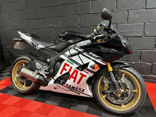 2011 YAMAHA R6 For Sale