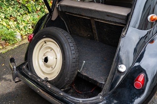 1955 Citroën Traction Avant Commerciale Te koop (foto 42 van 122)