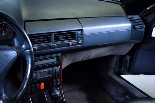 2000 Mercedes-Benz R129 SL500 Convertible 5,0L V8 zum Verkauf (Bild 46 von 110)