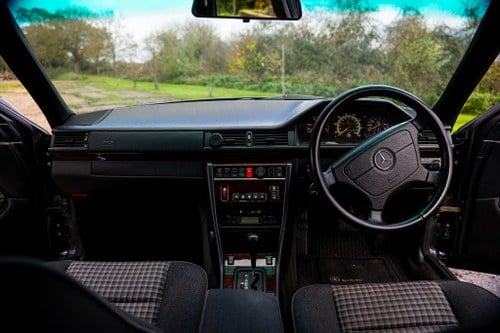 Image 4 for 1996 Mercedes E Class E60 AMG W124