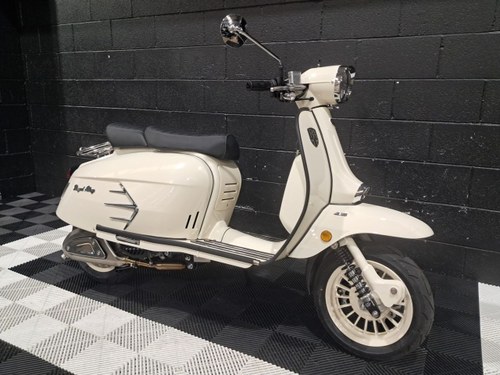 2026 ROYAL ALLOY GP125 LC SE LC SE DELIVERY NATIONWIDE - FIN Te koop