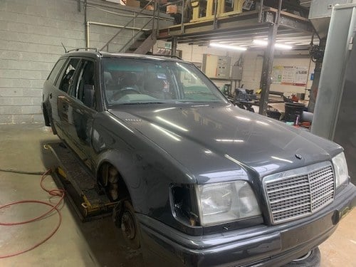 1996 Mercedes-Benz W124 E36 AMG Estate zum Verkauf (Bild 201 von 222)