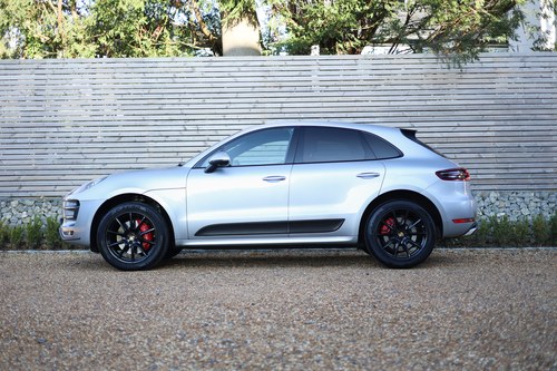 2014 Porsche Macan Turbo à venda (imagem 7 de 318)