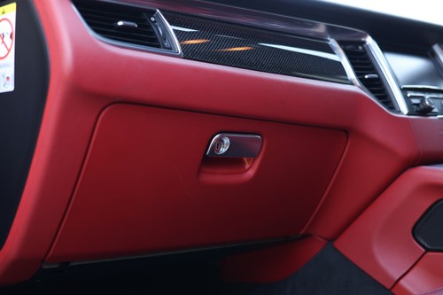 2014 Porsche Macan Turbo à venda (imagem 70 de 318)