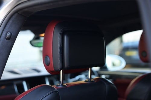 2014 Porsche Macan Turbo à venda (imagem 95 de 318)