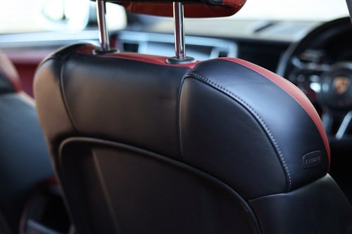 2014 Porsche Macan Turbo à venda (imagem 122 de 318)