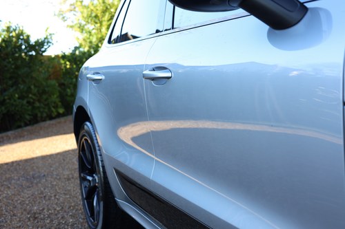 2014 Porsche Macan Turbo à venda (imagem 225 de 318)