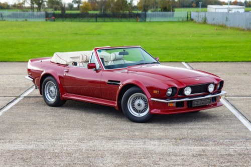 1989 ASTON MARTIN V8 À venda