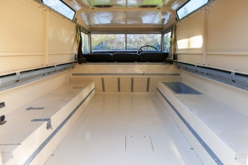 1975 Land Rover Series III 109" In vendita (immagine 5 di 229)