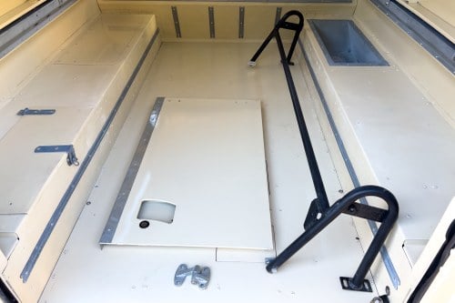 1975 Land Rover Series III 109" In vendita (immagine 56 di 229)