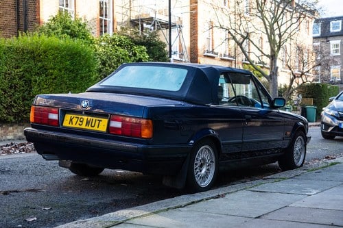 1993 BMW 320i Convertible (E30) à venda (imagem 14 de 155)