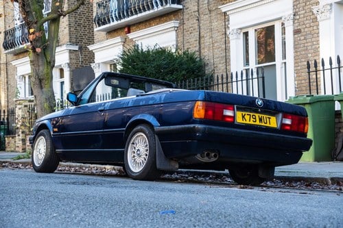 1993 BMW 320i Convertible (E30) à venda (imagem 5 de 155)